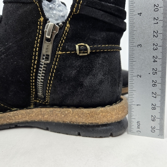 Born Womens Ankle Boots Sz 6 Wynter Black Suede Leather Casual Comfort Everyday - Picture 8 of 13